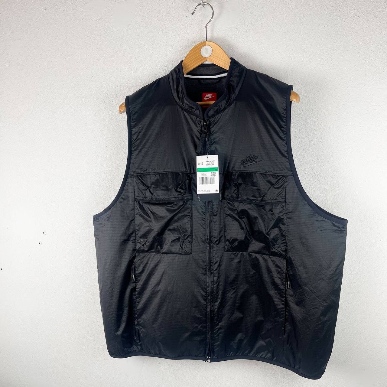 Nike Nike vests New size XL Size 50L - 2 Thumbnail