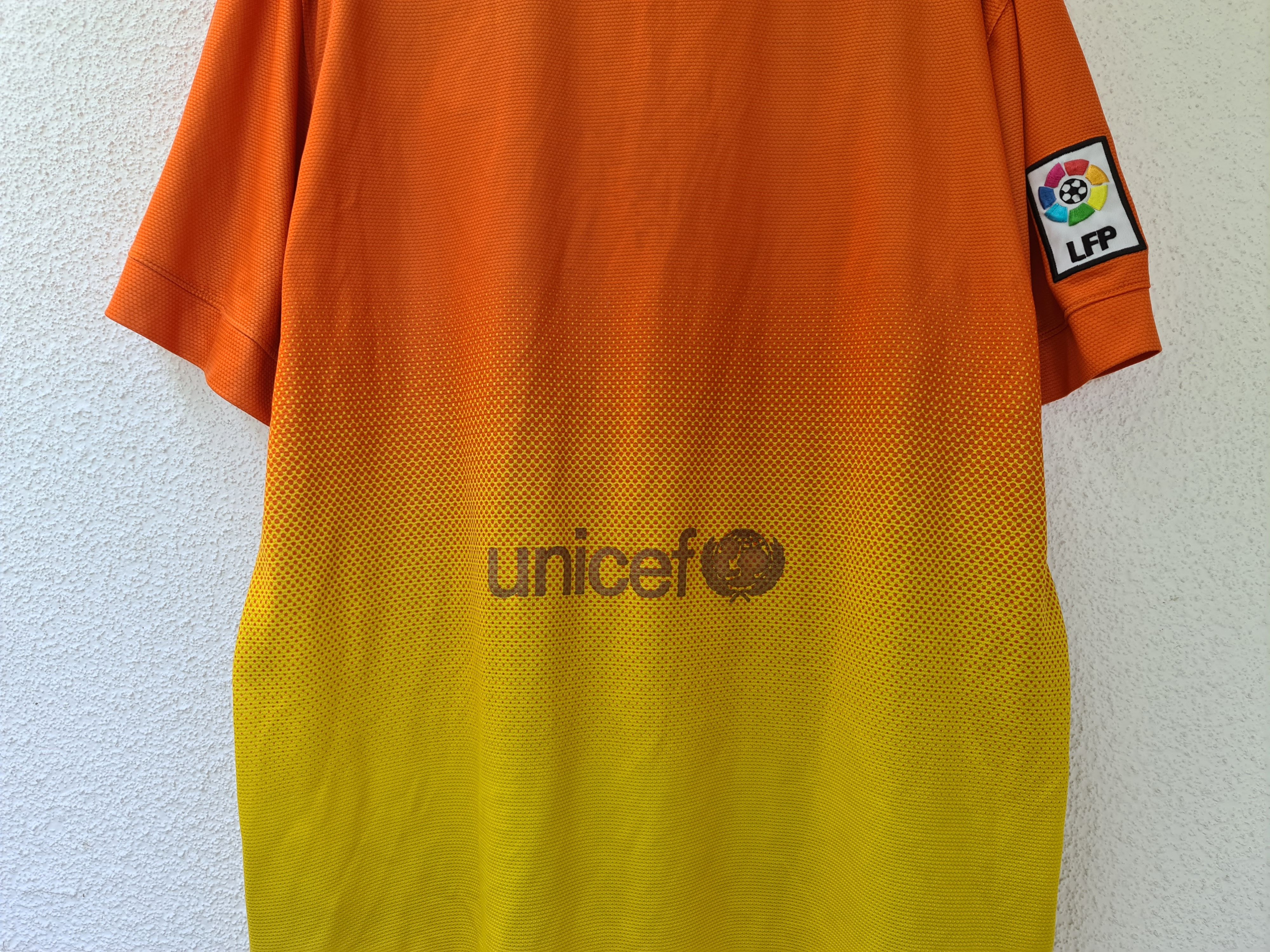 Nike Nike BARCELONA 2012 2013 AWAY SHIRT FOOTBALL SOCCER JERSEY Size US XL / EU 56 / 4 - 7 Thumbnail