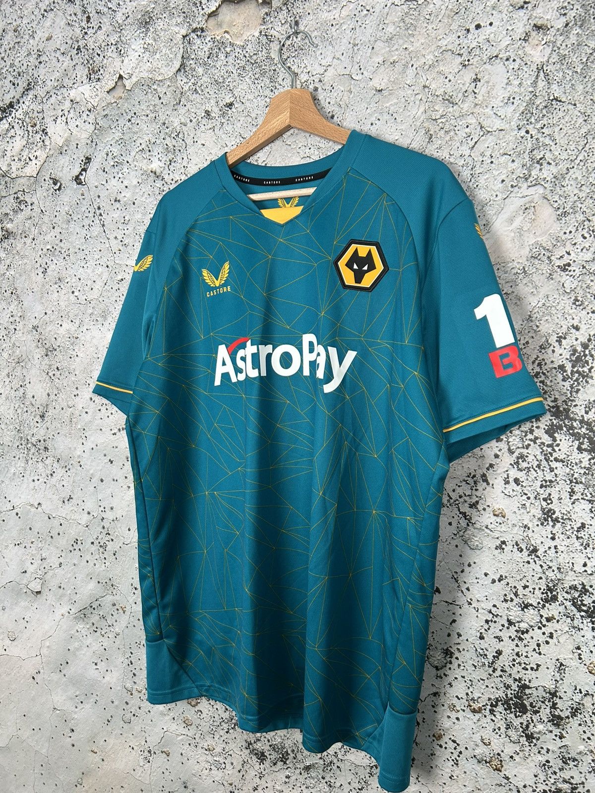 Castore Wolves Premier League Soccer Jersey Castore Football Sport Size US XL / EU 56 / 4 - 2 Thumbnail