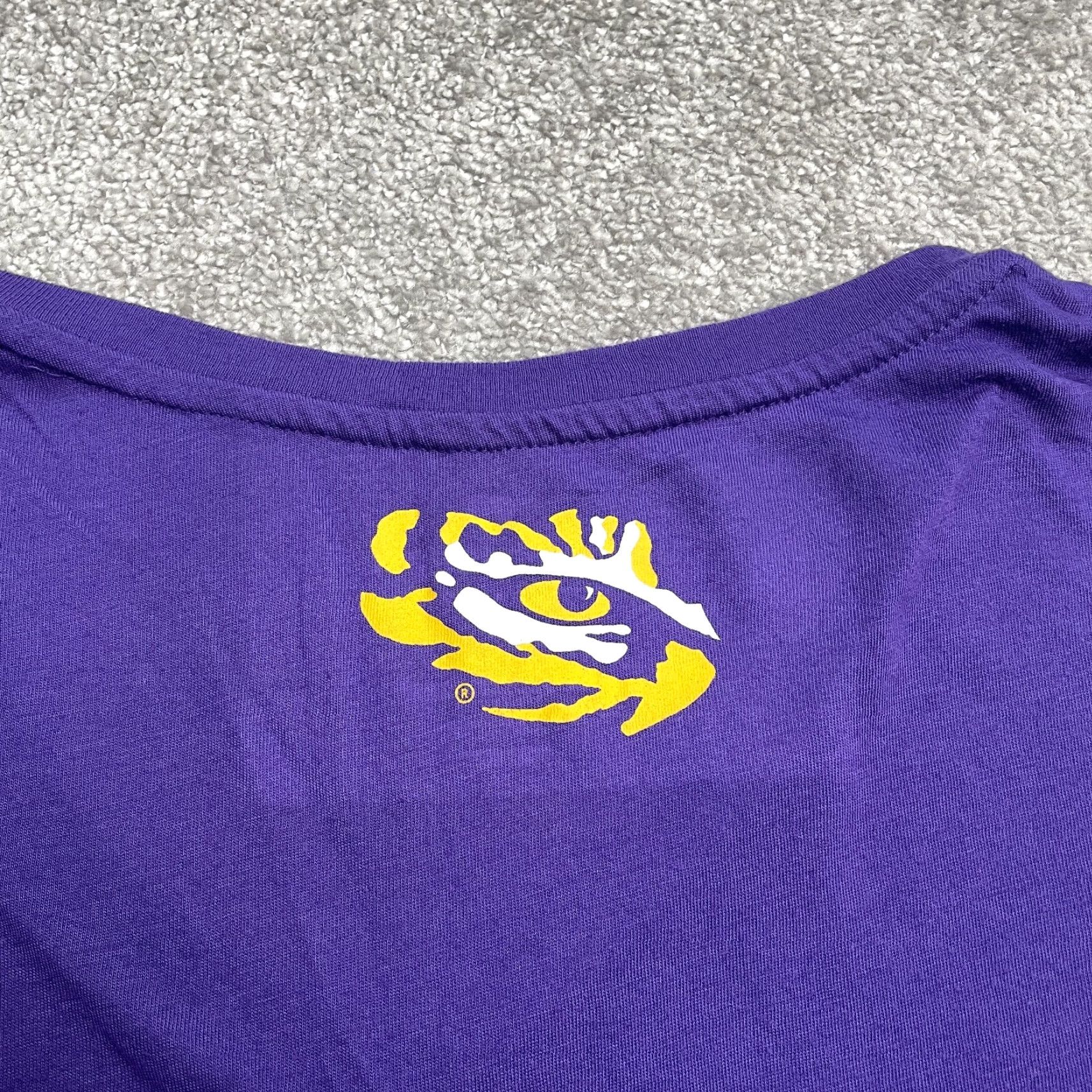 Vintage Colosseum TShirt Womens L Blue V-Neck Short Sleeve Graphic Print Casual LSU Tee Top Size L / US 10 / IT 46 - 3 Thumbnail