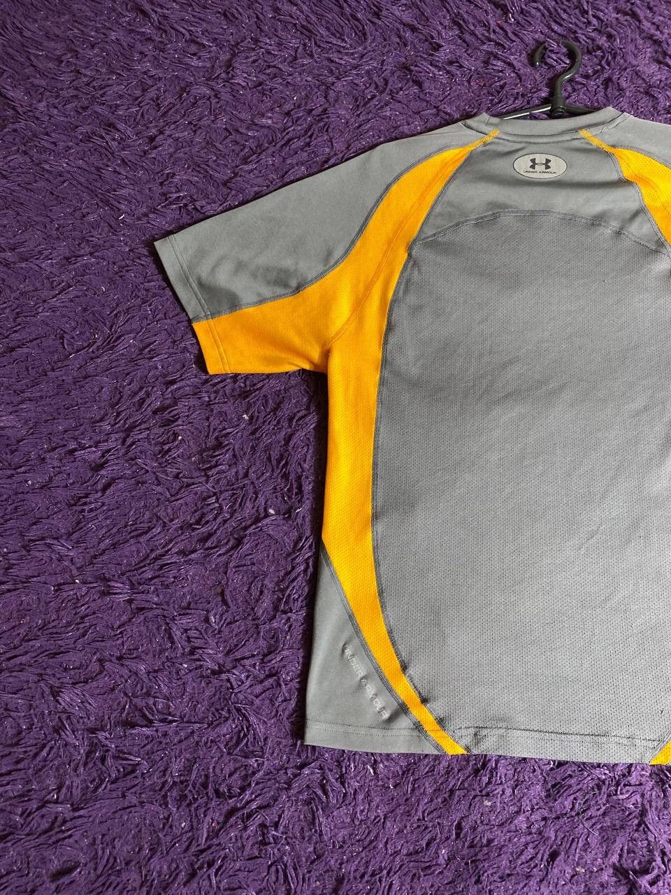 Under Armour × Vintage Men's Under Armour Small Heatgear T-Shirt 100% Size US M / EU 48-50 / 2 - 6 Thumbnail