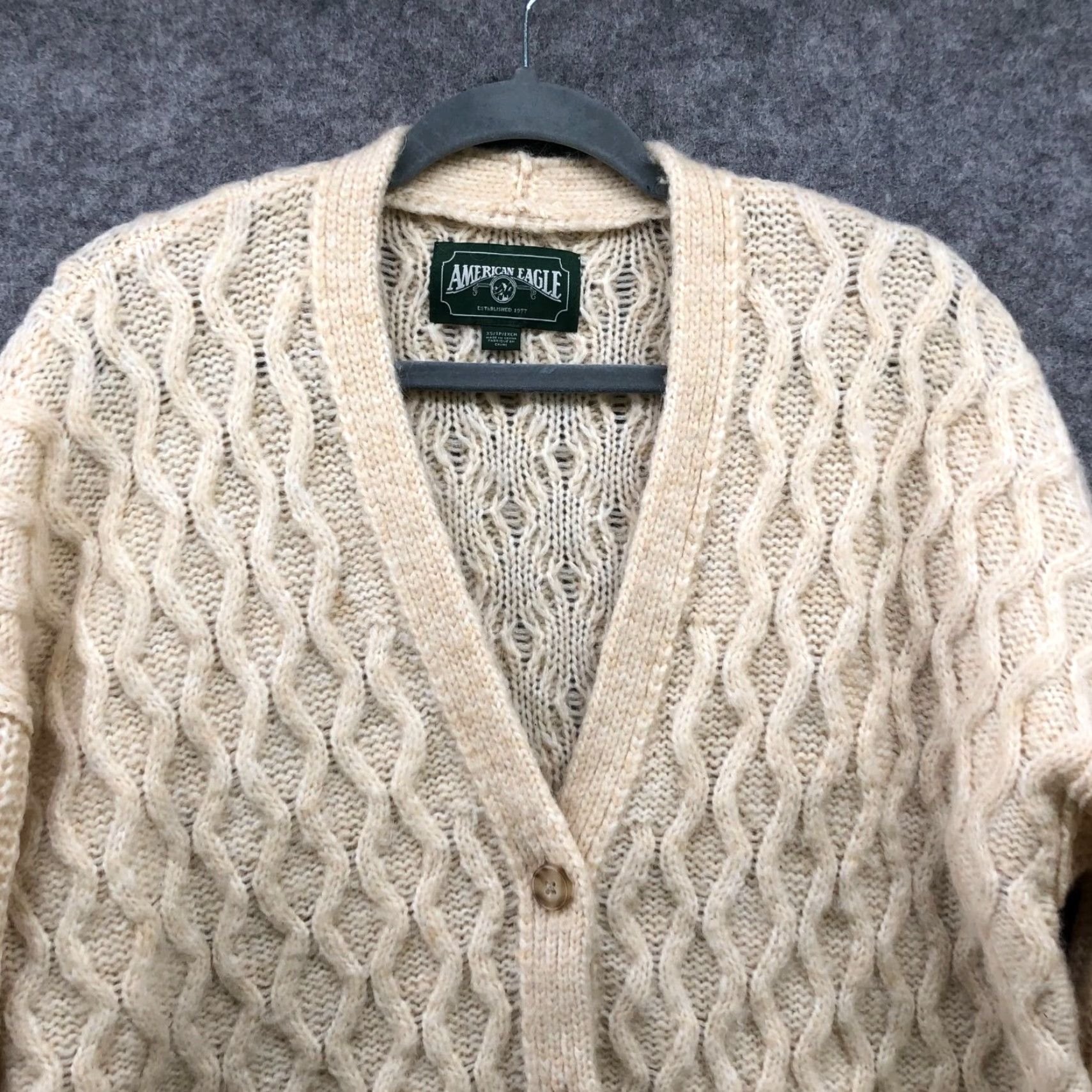 American Eagle Outfitters VINTAGE American Eagle Outfitters Oversized Cardigan Womens XS Fisherman V-Neck Ivory Beige Wool Blend Knit Sweater Size XS / US 0-2 / IT 36-38 - 4 Thumbnail