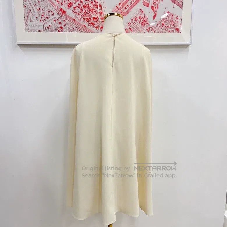 Other Valentino White cape dres Size M / US 6-8 / IT 42-44 - 2 Thumbnail