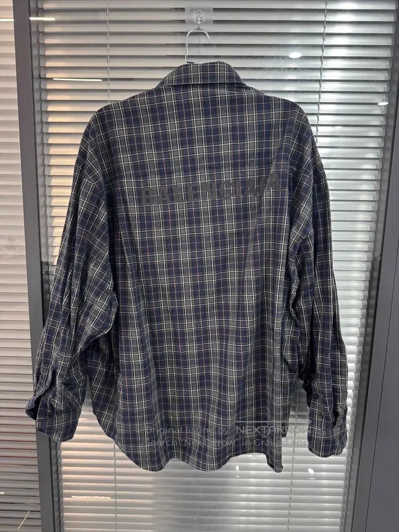 Balenciaga Balenciaga Contrast Color Plaid Single Breasted Long Sleev Size US S / EU 44-46 / 1 - 2 Thumbnail
