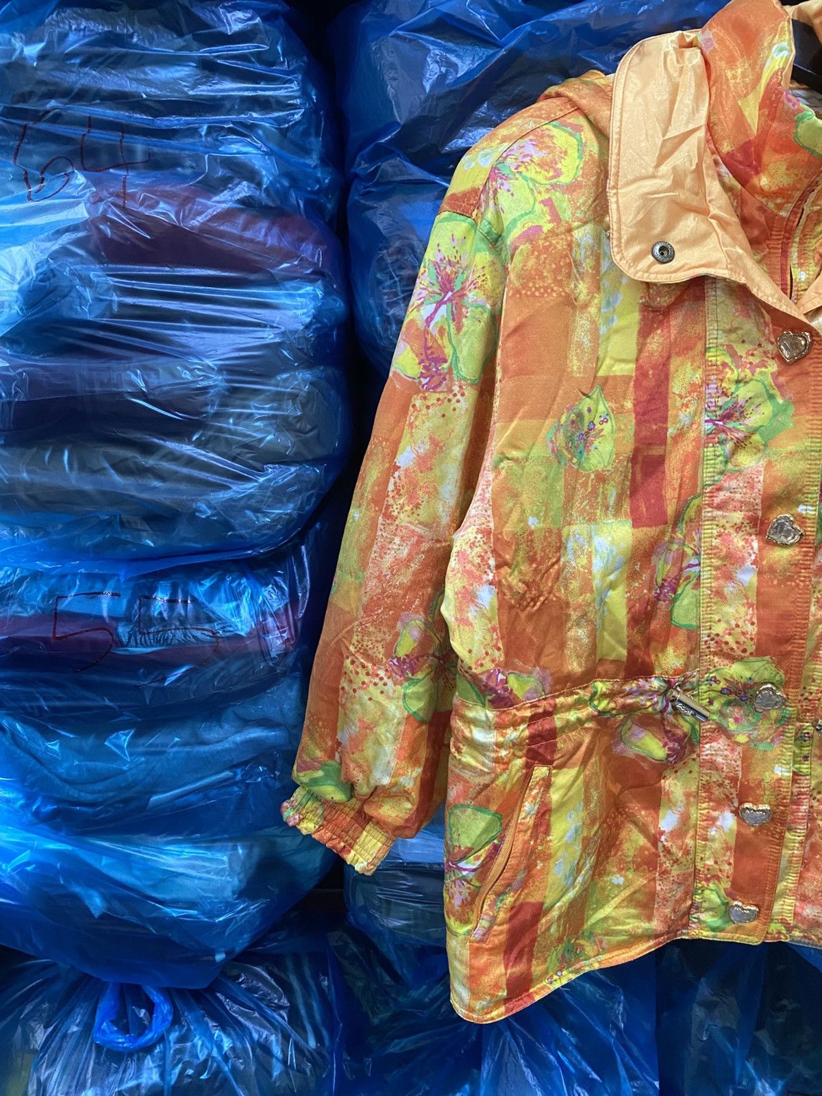 Phenix Phenix Floral Patchwork Ski Jacket Vintage Made in Thailand Size US M / EU 48-50 / 2 - 5 Thumbnail