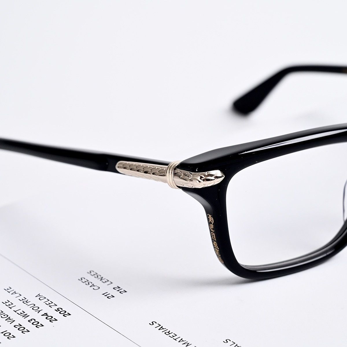 CHROME HEARTS LITTLE DINGER GLASSES