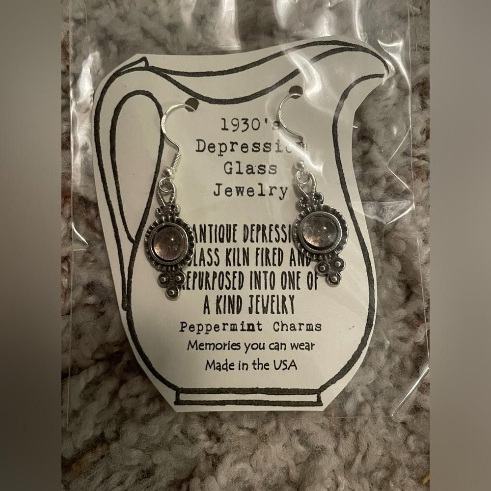 Designer Antique Handmade 1930s Depression Glass Earrings Size ONE SIZE - 1 Thumbnail