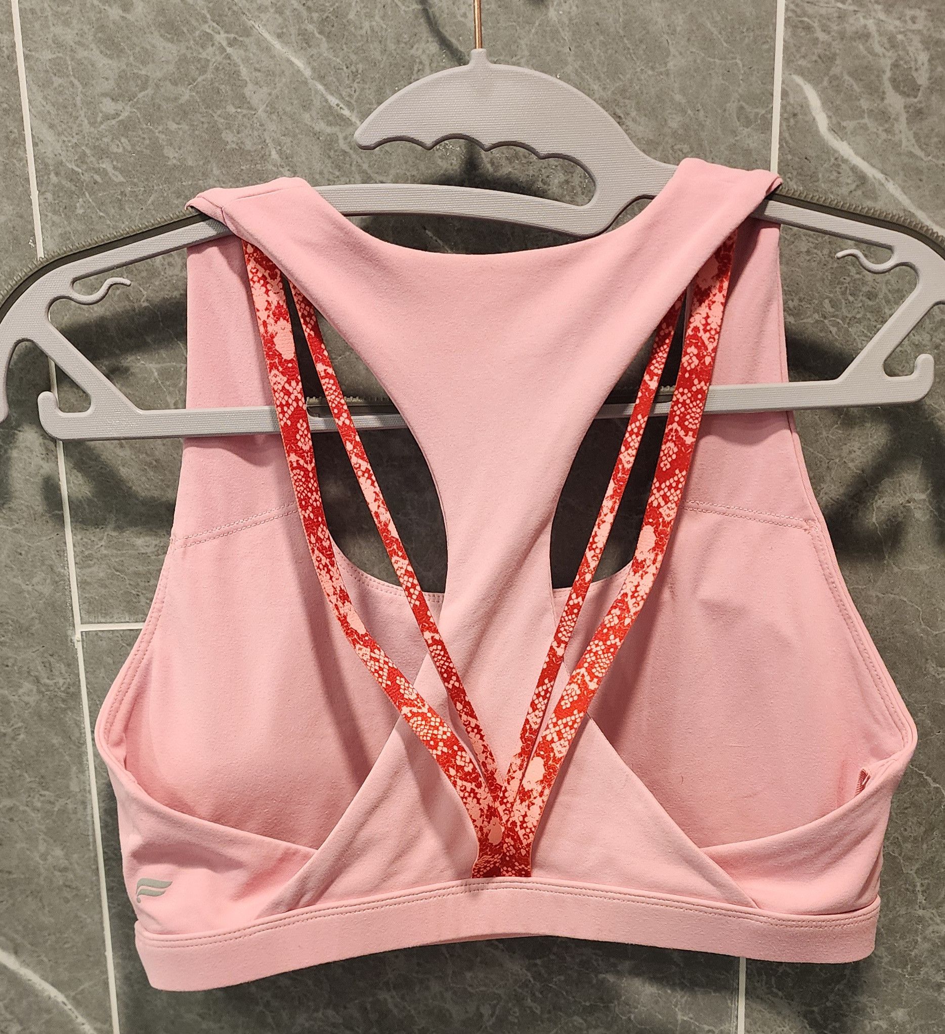 Fabletics Fabletics Boost Medium Impact Sports Bra Pink Red Est M L Size ONE SIZE - 2 Thumbnail