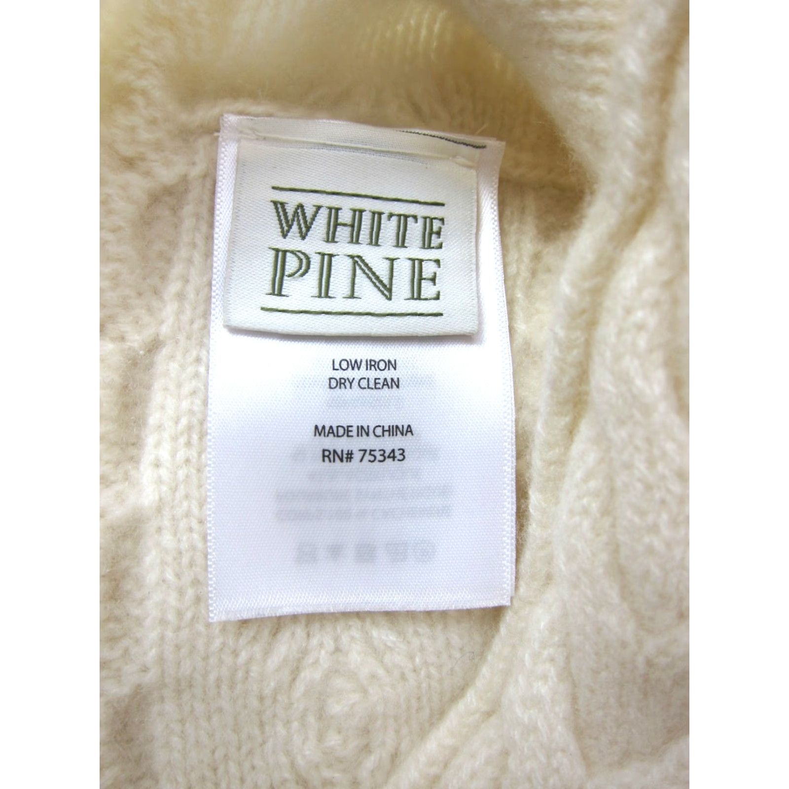 Vintage White Pine Beanie Hats Womens One Size Ivory 100% Cashmere Soft Cozy Pom Pom Knit Winter Fall Winter Accessories Size ONE SIZE - 3 Thumbnail
