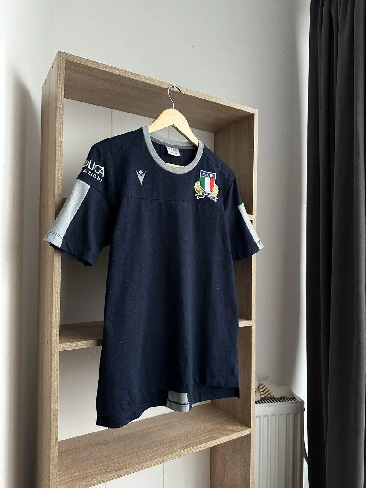 Vintage Vintage T-Shirt Italia Rugby Cotton Ufficiale Player 2019 Size US L / EU 52-54 / 3 - 7 Thumbnail