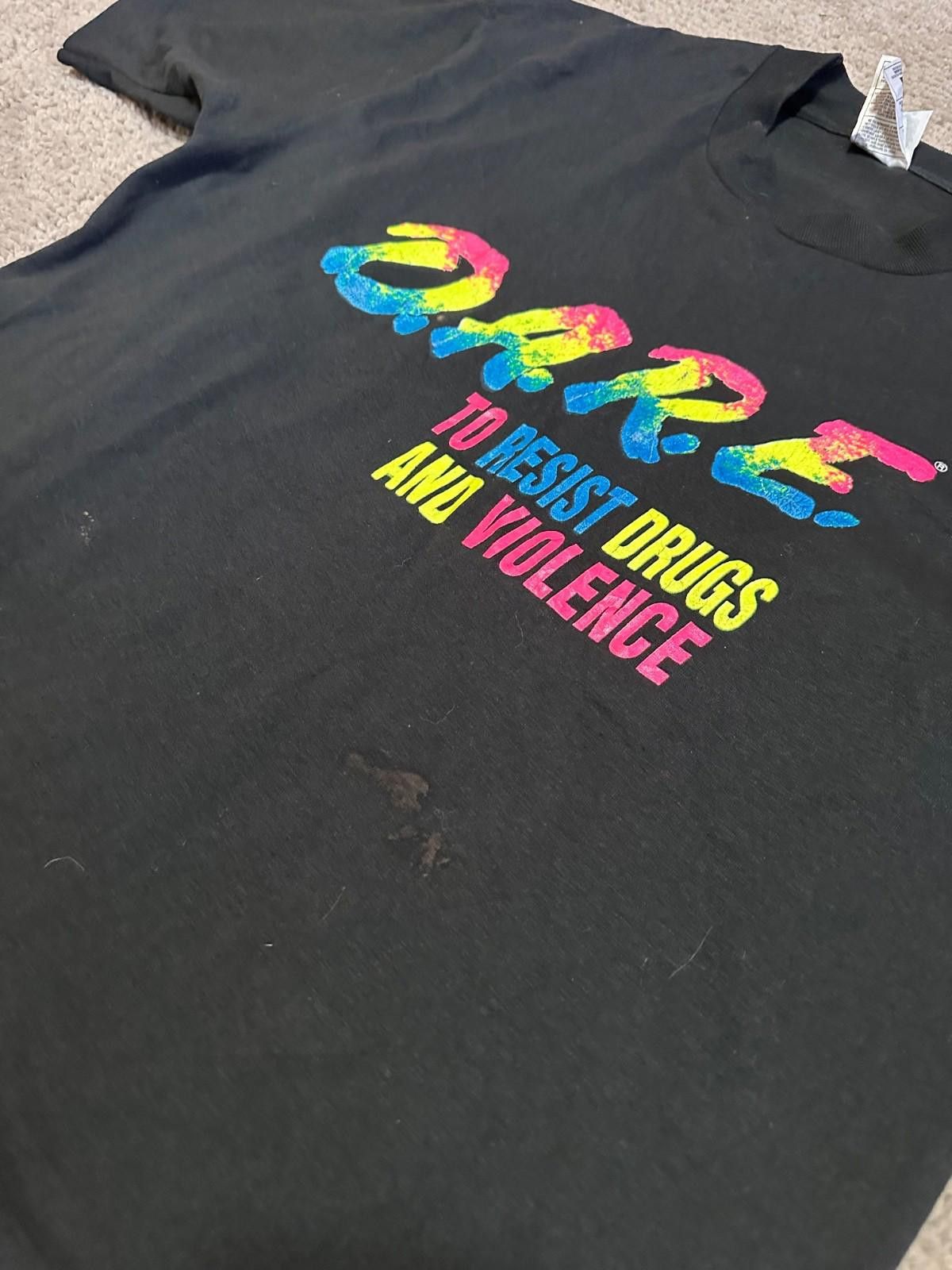 Fruit Of The Loom VINTAGE 90s DARE To Resist Drugs And Violence Rainbow TShirt Size US L / EU 52-54 / 3 - 3 Thumbnail