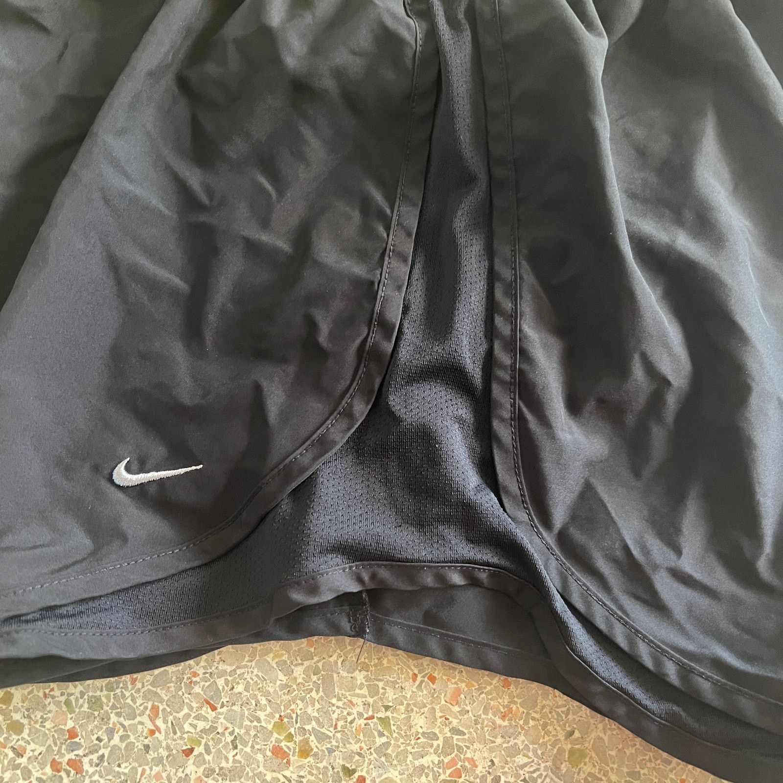Nike Nike Dri-FIT Black Running Shorts Built-In Brief Women’s M Size 27" / US 4 / IT 40 - 12 Thumbnail