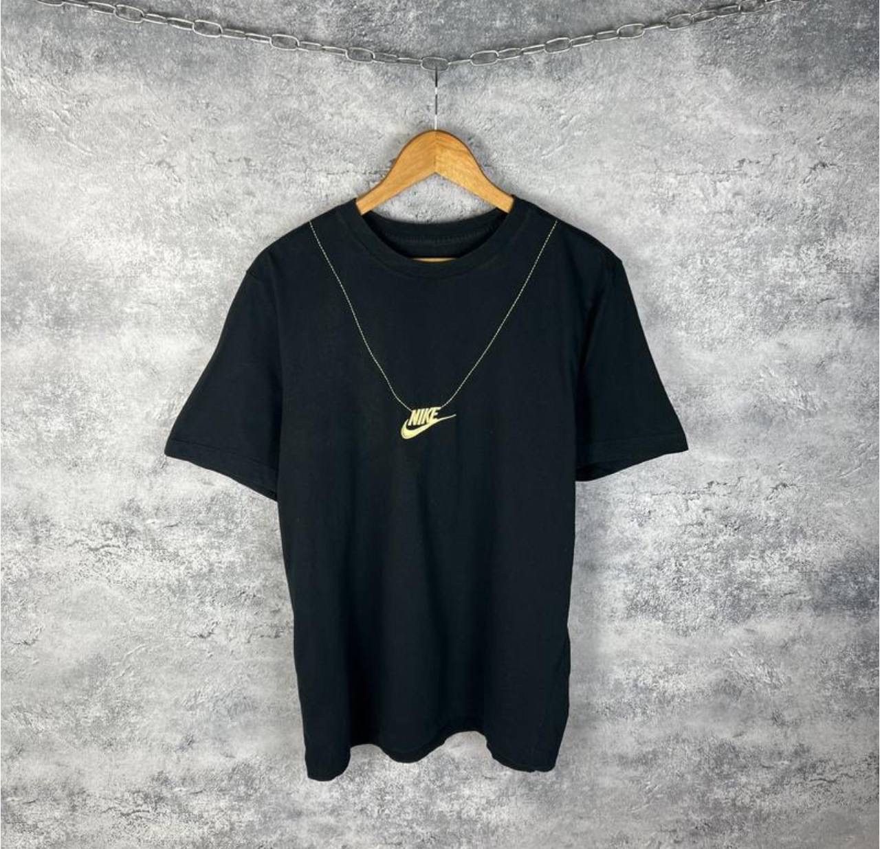 Nike Nike Tee Men's Size L Black Cotton Short Sleeve` Size US L / EU 52-54 / 3 - 1 Thumbnail
