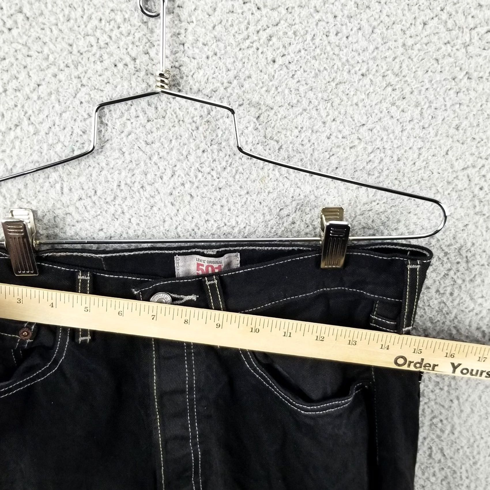 Levi's VINTAGE Levi's 501 Jeans Men Black Denim Button Fly 30X31 Regular Waist 30 Inseam Denim Black Tag 5-Pocket Comfort Easy Care Pockets Modern Fit Mens Size US 30 / EU 46 - 4 Thumbnail