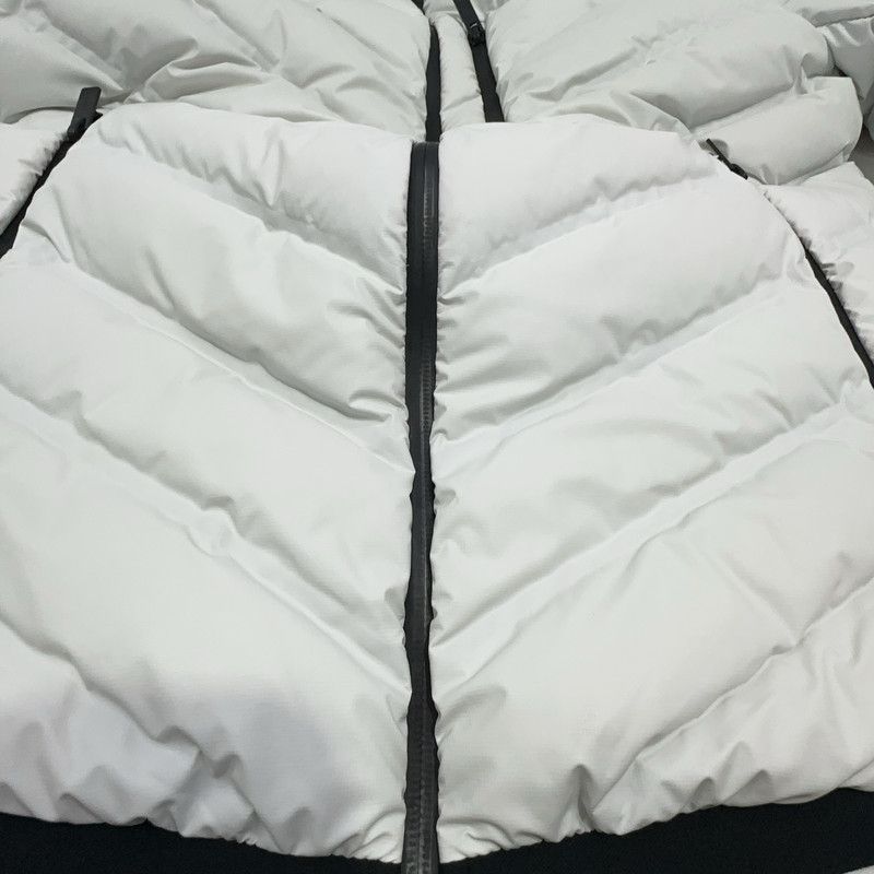 Prada Prada Men's Hooded Puffer Jacket in Ivory Size US M / EU 48-50 / 2 - 1 Thumbnail