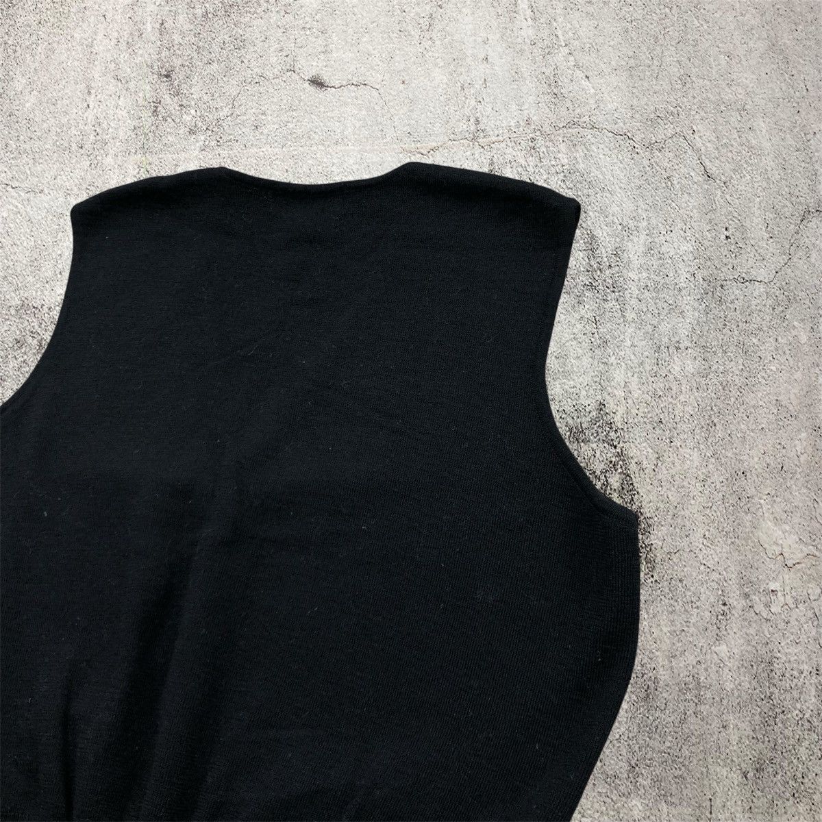 Yves Saint Laurent Vintage Yves Saint Laurent Pour Homme Knit Vest Black Luxury Size US L / EU 52-54 / 3 - 9 Thumbnail