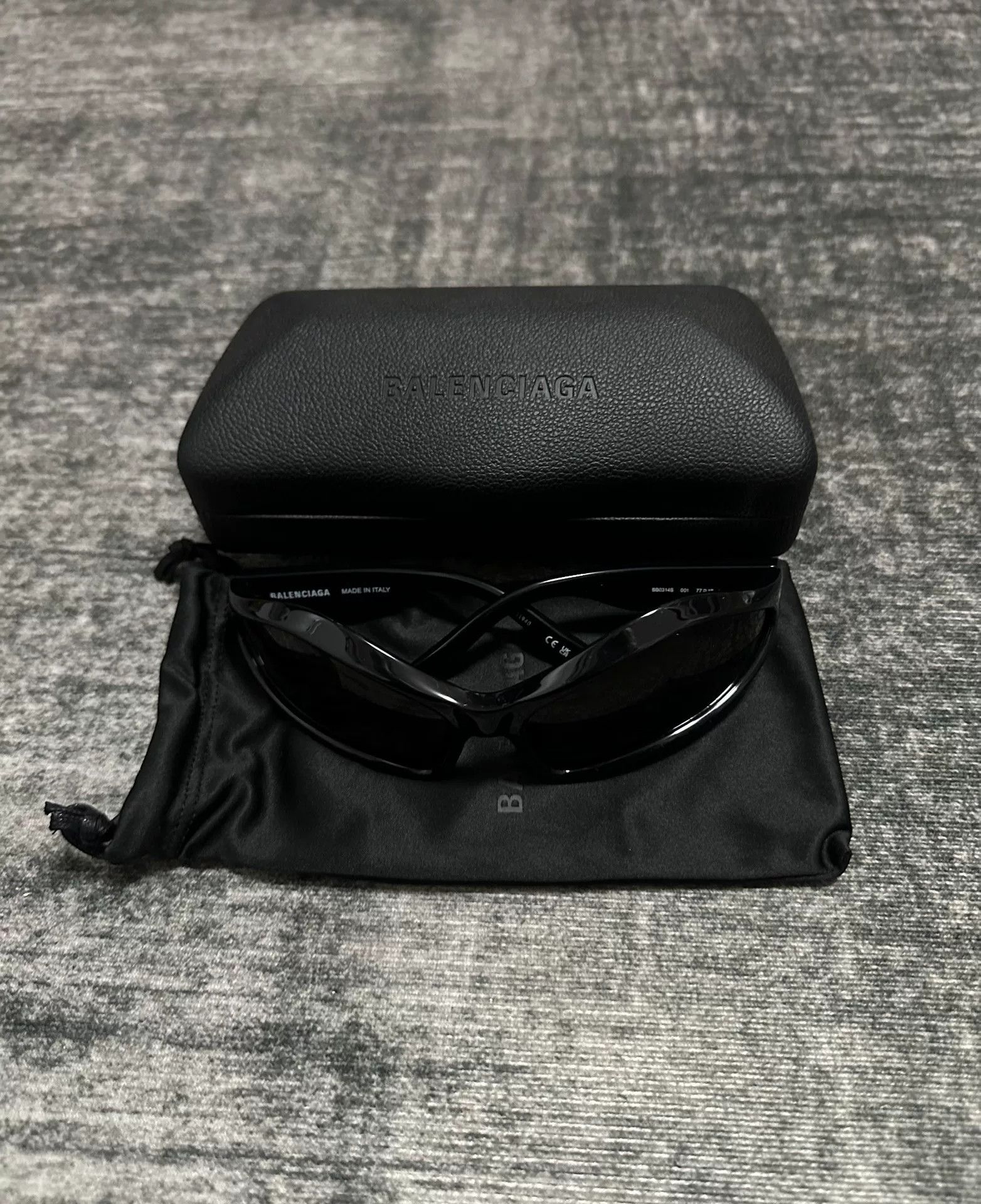 Balenciaga Balenciaga Black Item Women Size ONE SIZE - 1 Thumbnail