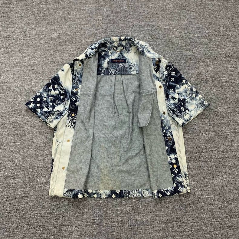 Louis Vuitton Louis Vuitton Denim Cashew Flower Tie-Dye Logo Short Sleev Size US M / EU 48-50 / 2 - 8 Thumbnail