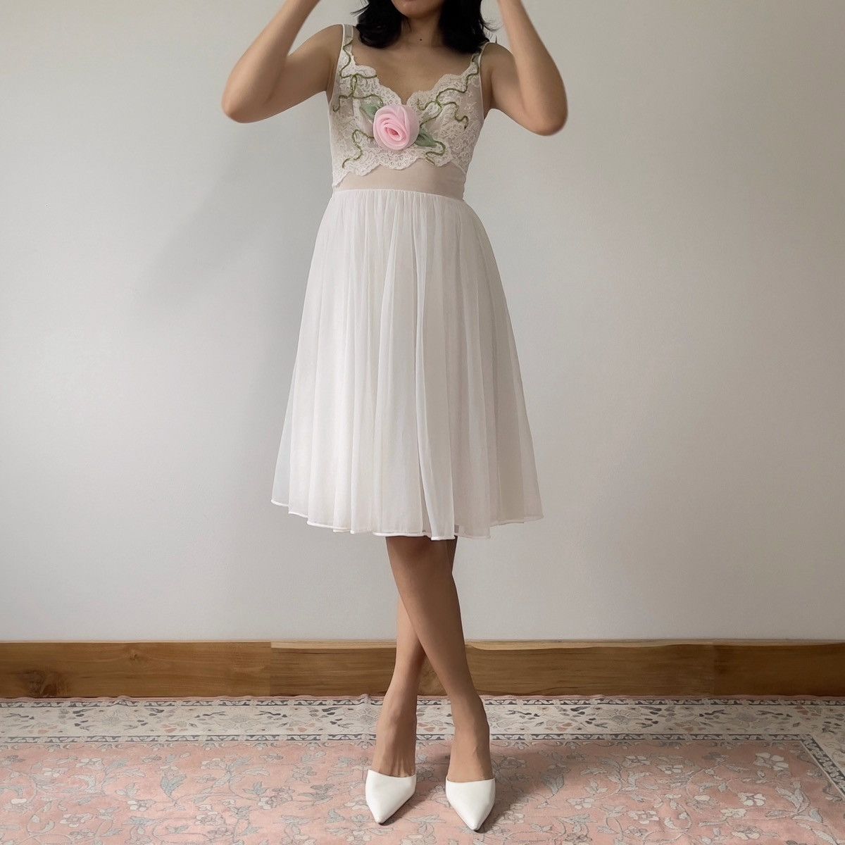 Vintage Romantic 1960's White Nightgown (XXS-XS) Size XS / US 0-2 / IT 36-38 - 4 Thumbnail