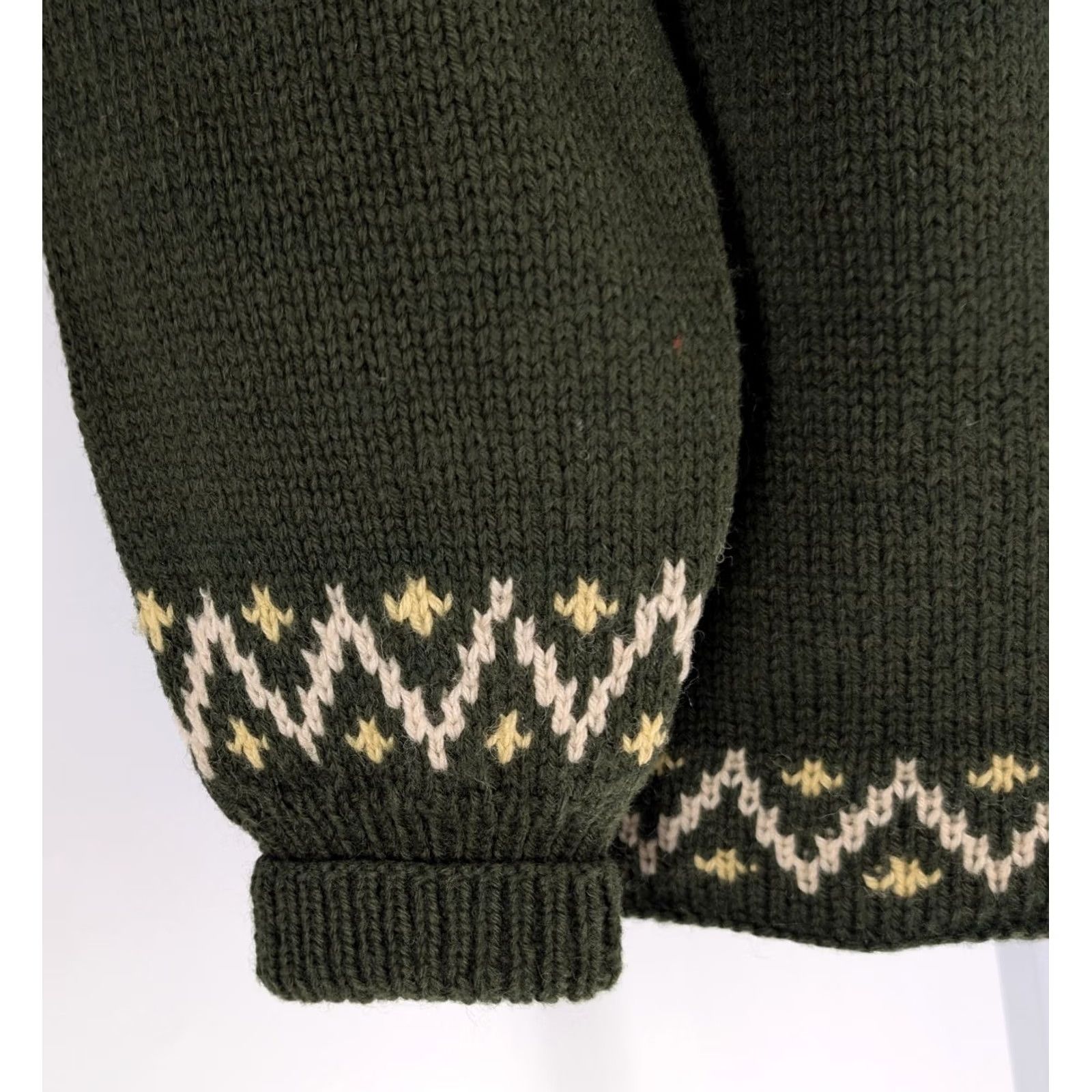Vintage VINTAGE Hand Knit Wool Fair Isle Sweater Green 50s 60s Rockabilly 42" L Adult Size US L / EU 52-54 / 3 - 4 Thumbnail