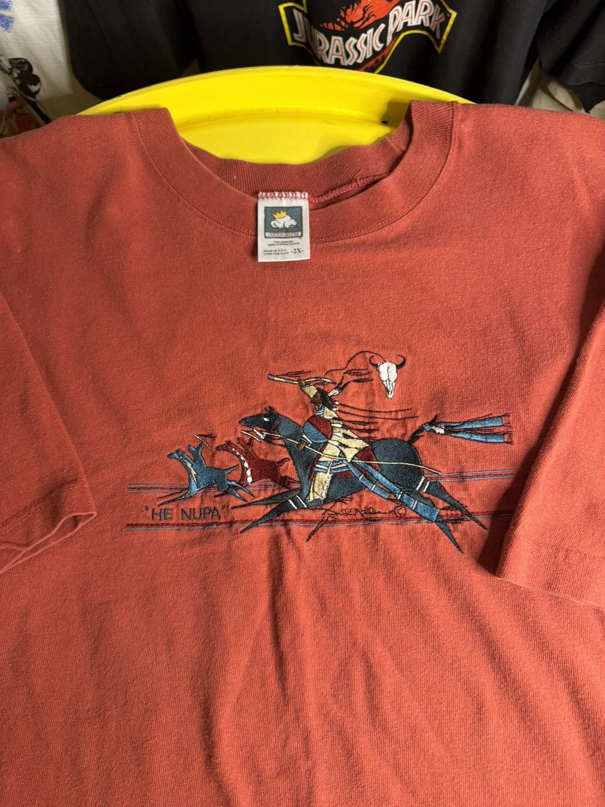Vintage 1990s vintage native American Indian embroidered T-shirt Size US L / EU 52-54 / 3 - 2 Thumbnail