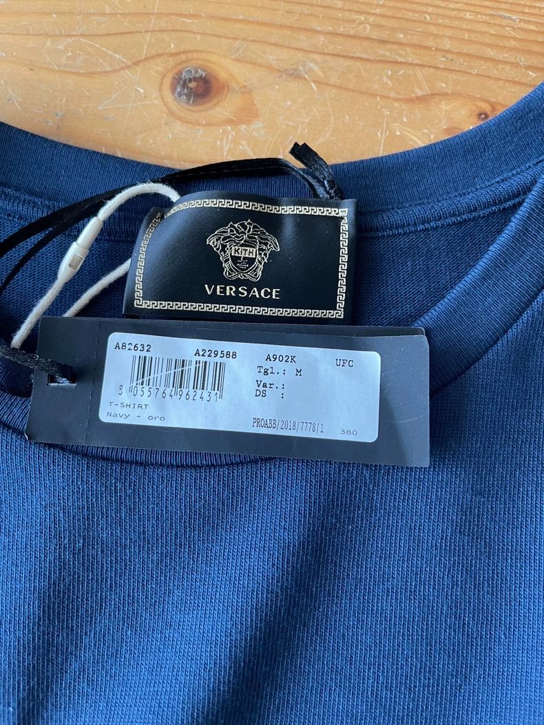 Versace Versace Dark blue short-sleeved T-shirt Size US M / EU 48-50 / 2 - 2 Thumbnail