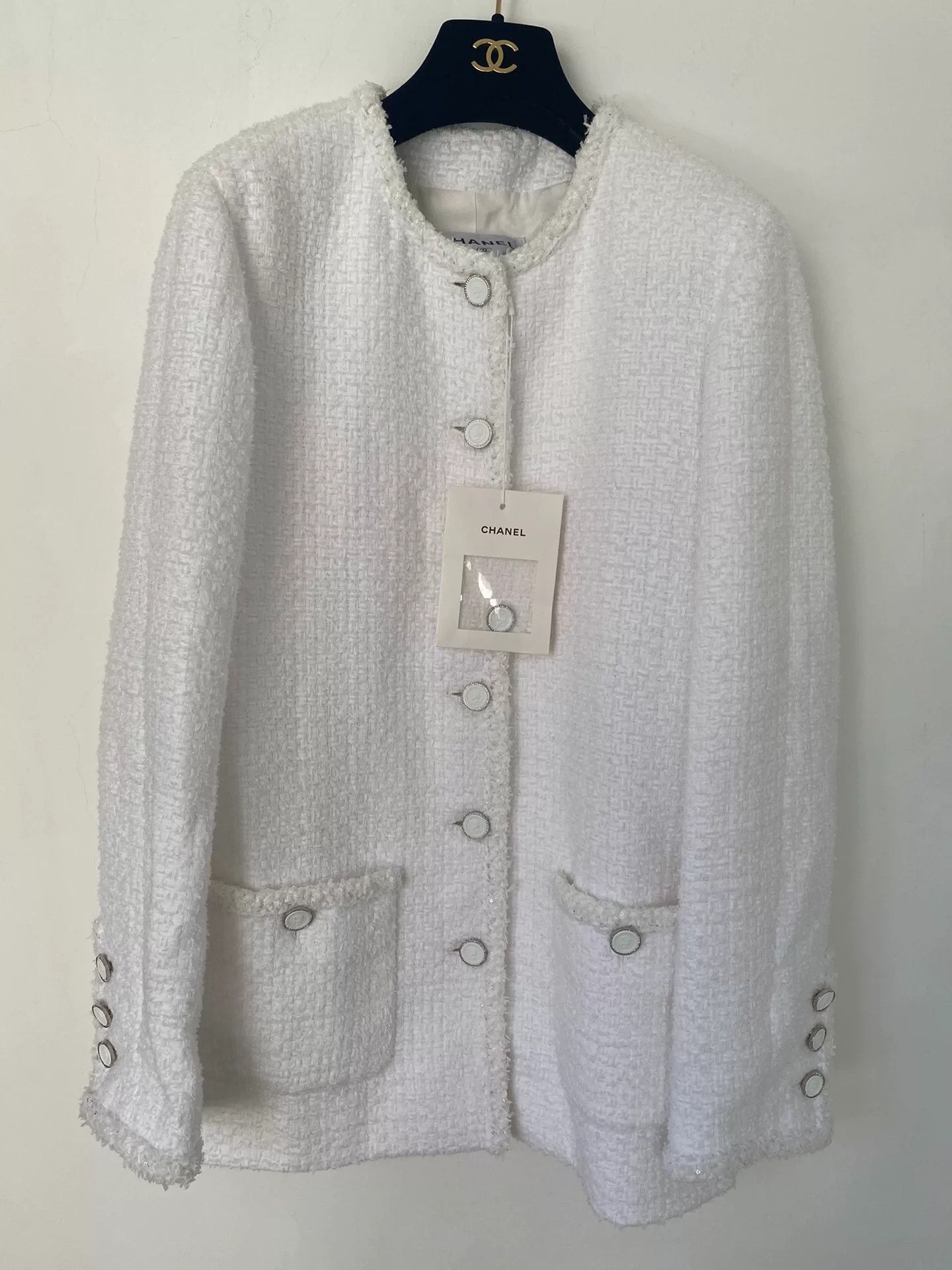 Chanel Chanel White Tweed Double Pocket Jacket Size US S / EU 44-46 / 1 - 1 Thumbnail