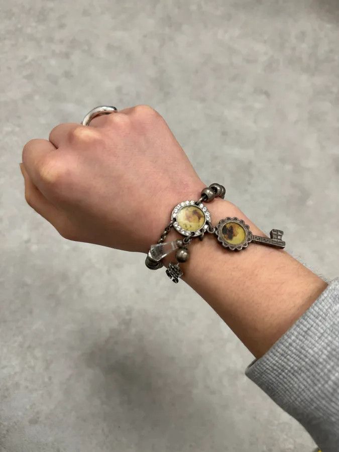 Dolce & Gabbana 2000s Dolce & Gabbana Key Chain Grey Bracelet Size ONE SIZE - 1 Thumbnail