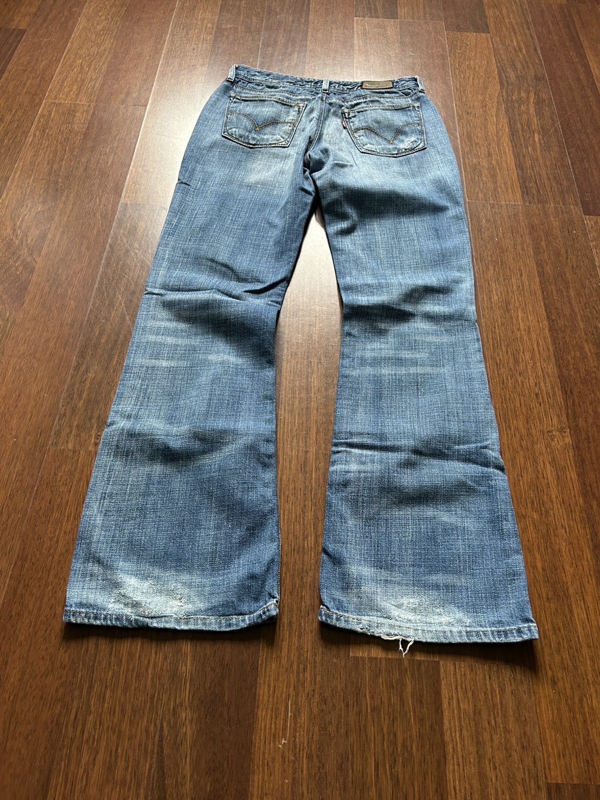 Levi's Vintage Levis 572 Boot Cut Denim Jeans Distressed Flared Y2K Size US 31 - 7 Thumbnail