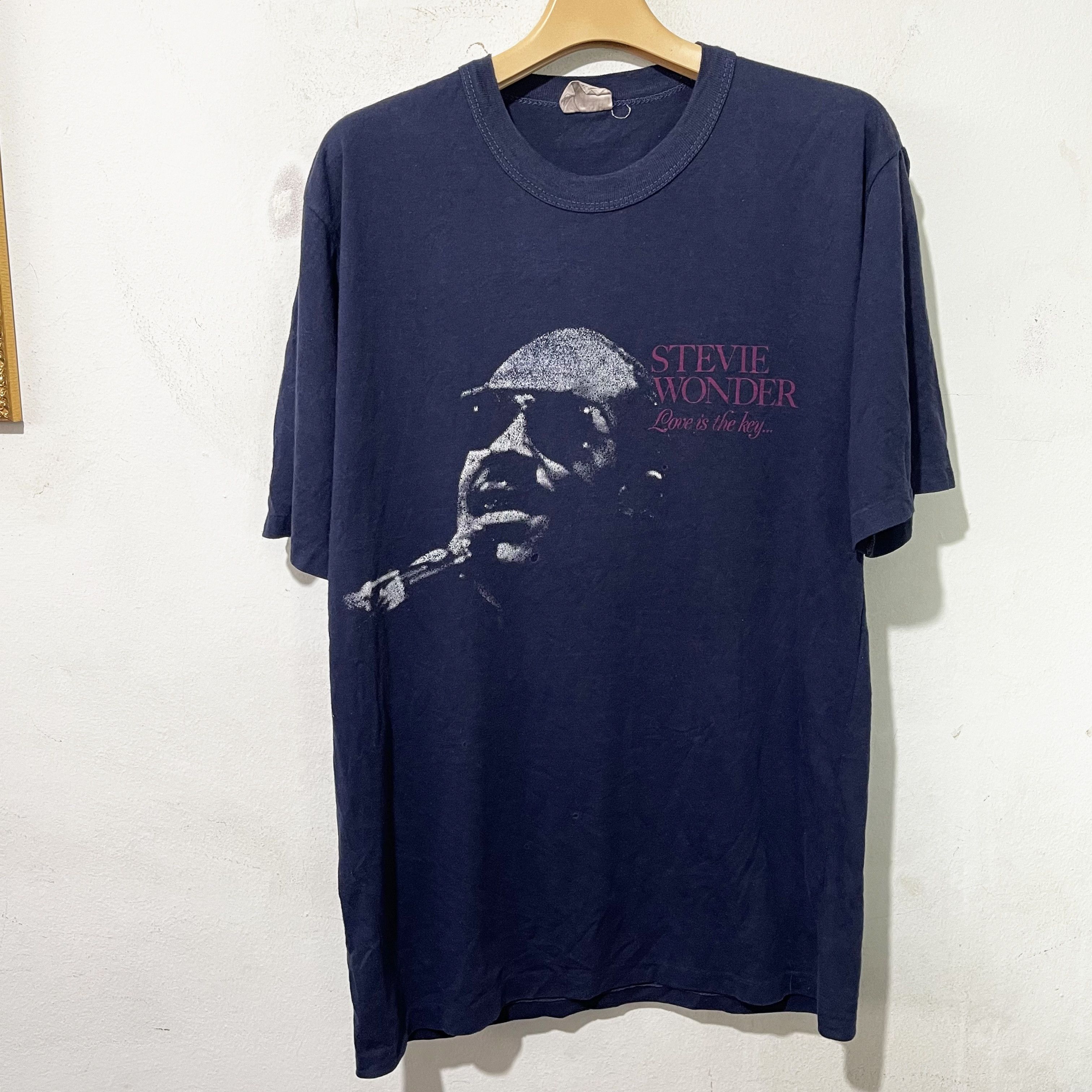 Band Tees Vintage 1987 Stevie Wonder Love Is The Key Tour Shirt Size US M / EU 48-50 / 2 - 1 Thumbnail