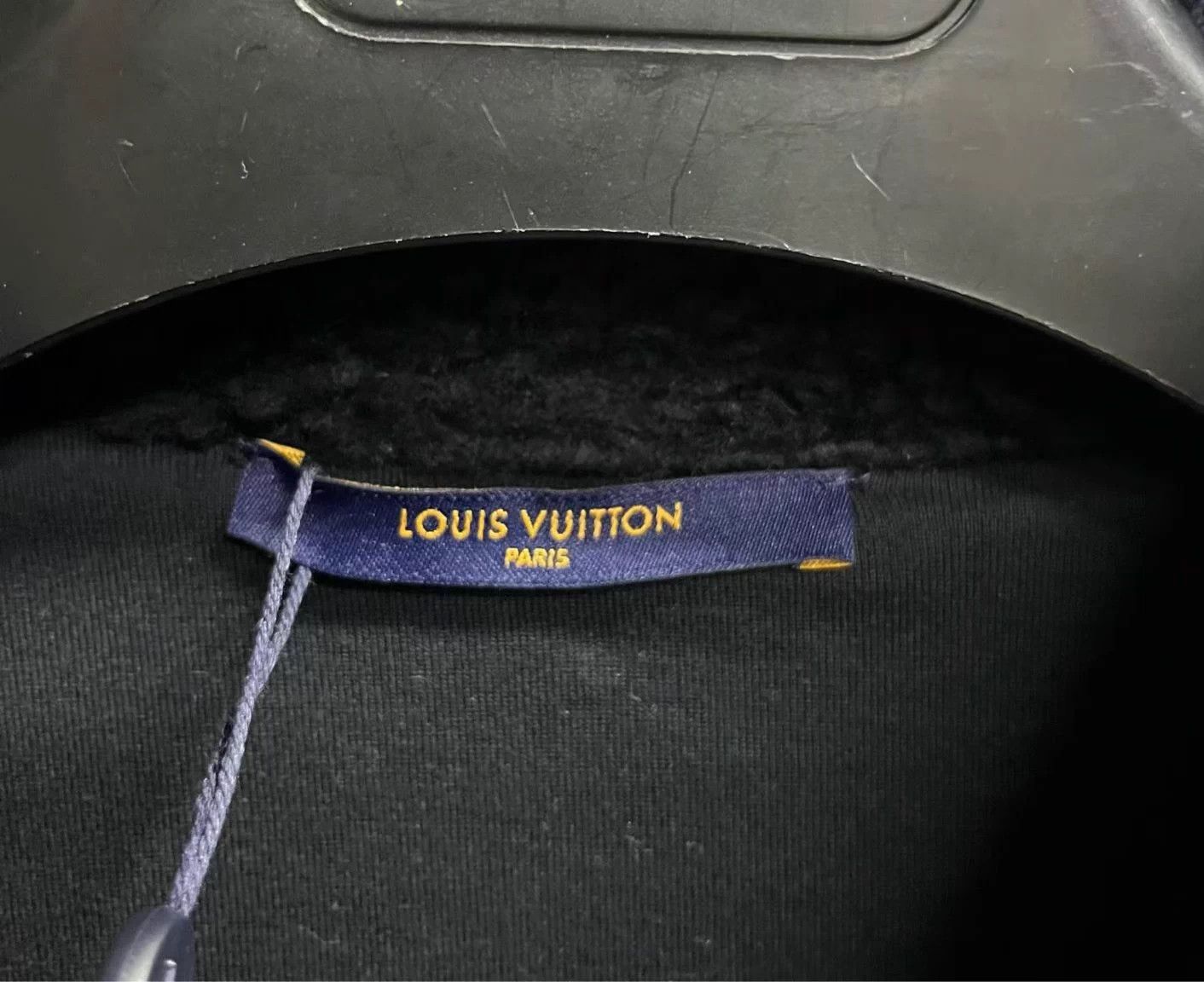 Louis Vuitton Louis Vuitton shearling zip-up stand collar jacket Size M / US 6-8 / IT 42-44 - 3 Thumbnail