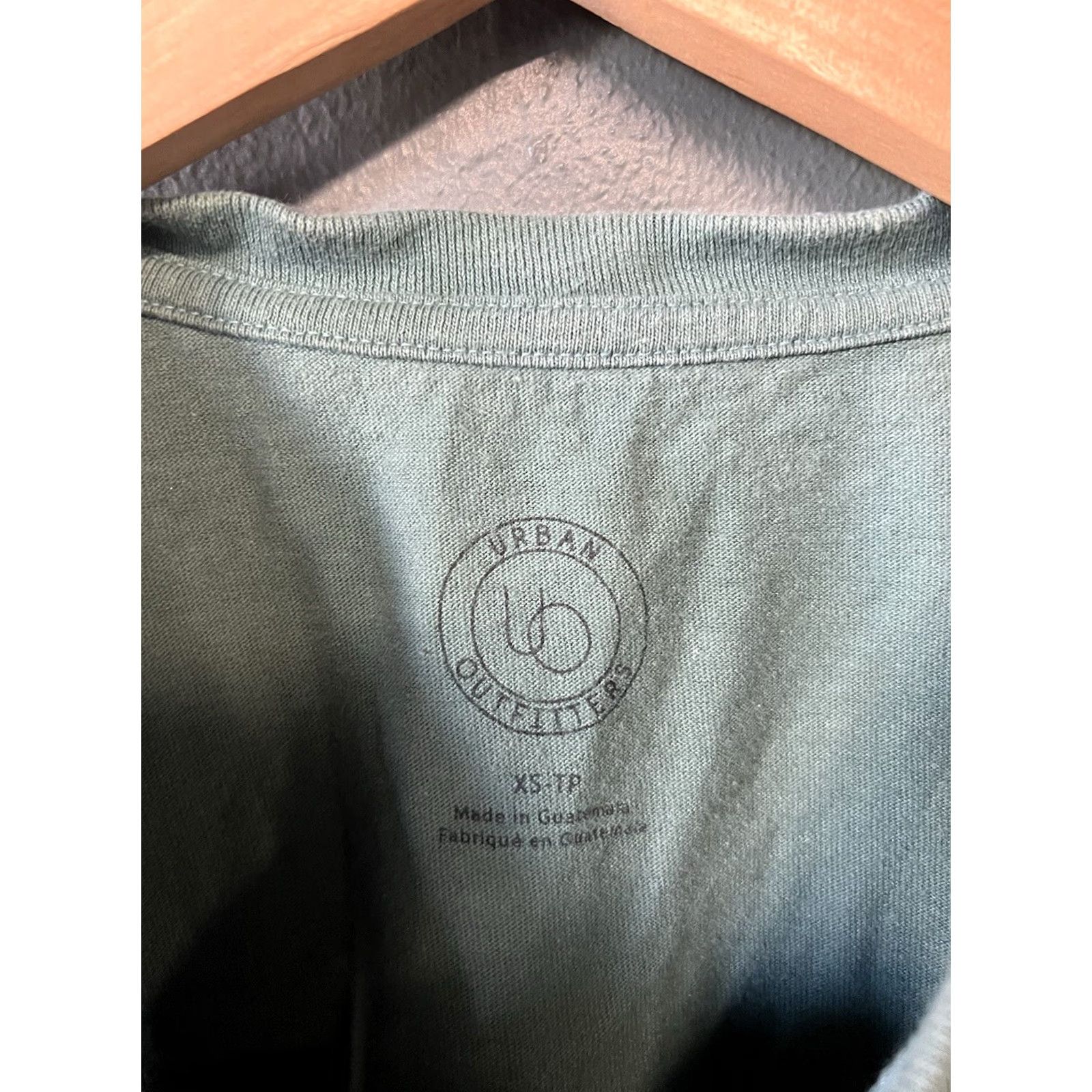 Urban Outfitters Urban Outfitters T-Shirt Womens Short Sleeve Crop Top XS Green Size XS / US 0-2 / IT 36-38 - 3 Thumbnail