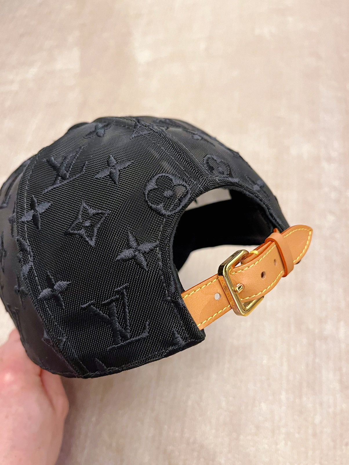 Louis Vuitton Louis Vuitton Fishnet Hat Collection Size ONE SIZE - 5 Thumbnail