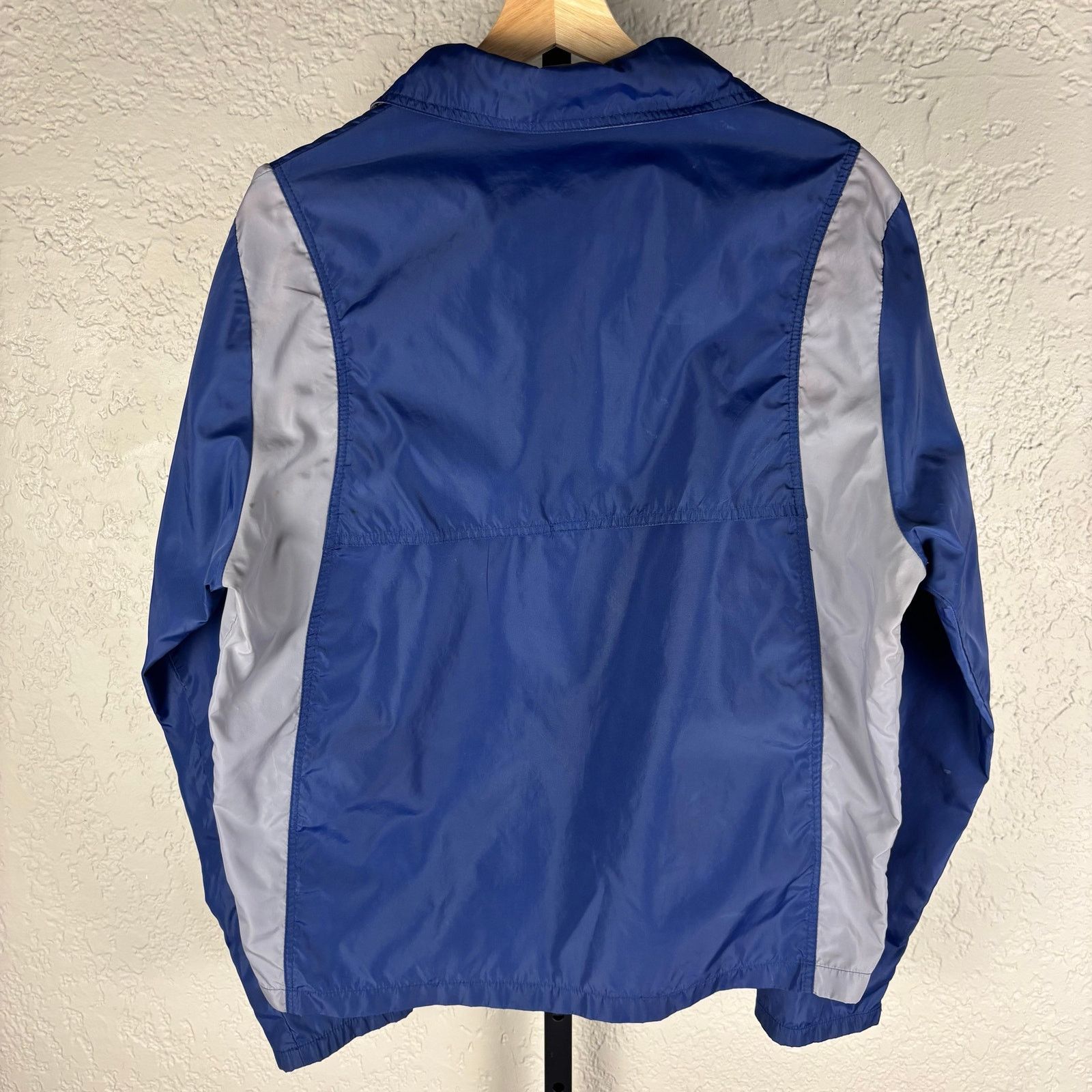 Nike Vintage Nike 80s Gray Tag Two Tone Medium Windbreaker Size US M / EU 48-50 / 2 - 4 Thumbnail