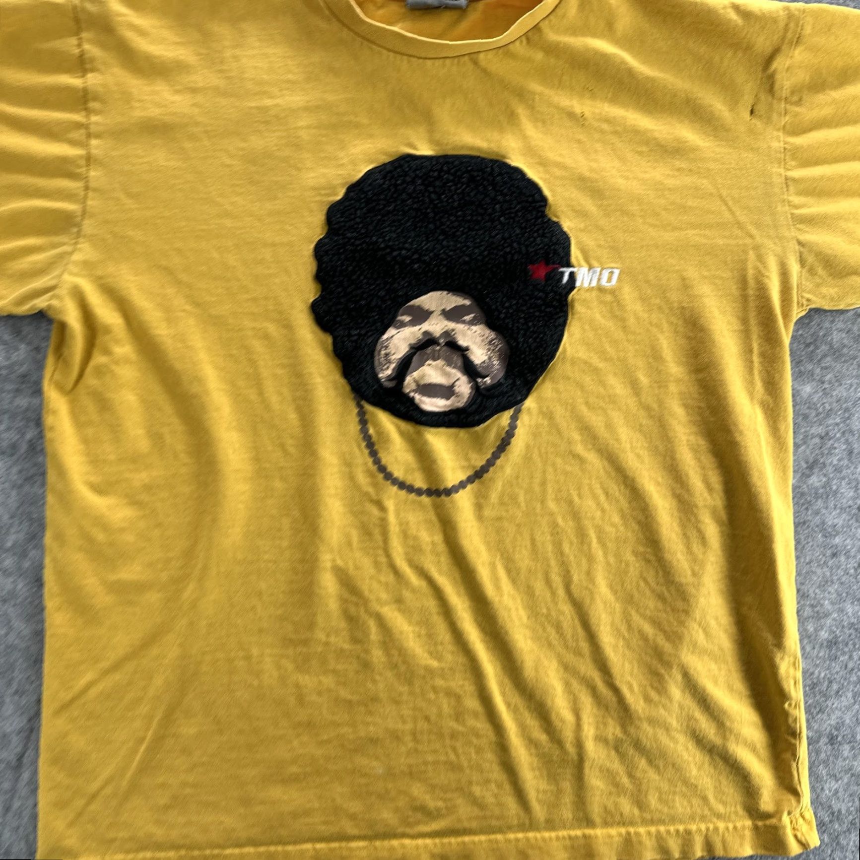 Vintage VINTAGE Club TMO Japan Graphic T-Shirt Mens Large Yellow Afro 90s Retro Tee Size US L / EU 52-54 / 3 - 5 Thumbnail