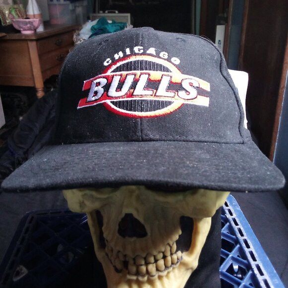 Sports Specialties Deadstock NWT Sports Specialties Chicago Bulls Snap Hat Cap Size ONE SIZE - 1 Thumbnail