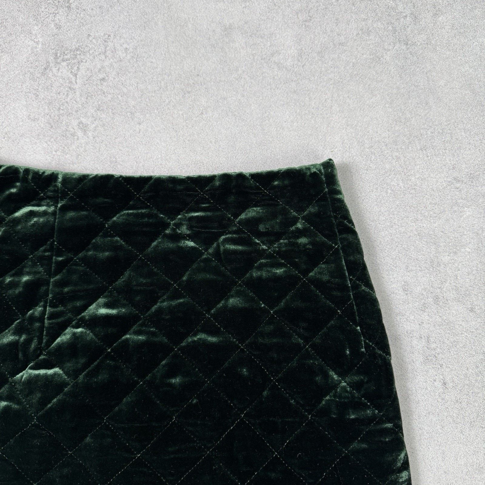 Sandro Vintage Sandro Green Velour Quilted Mini Skirt Size 1 Size 26" / US 2 / IT 38 - 3 Thumbnail