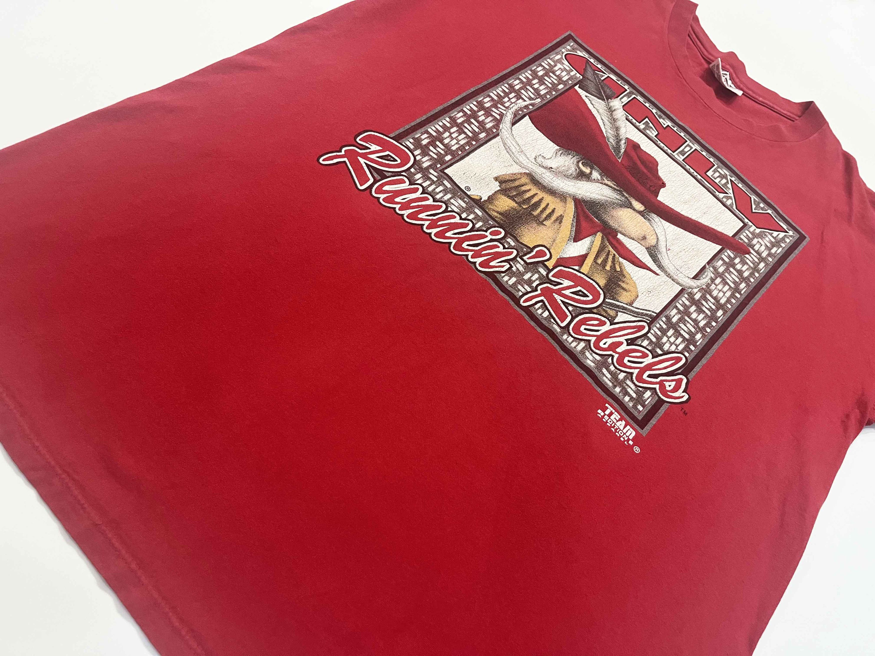 NCAA Vintage Team Edition UNLV Runnin' Rebels NCAA T-Shirt Size US XL / EU 56 / 4 - 5 Thumbnail