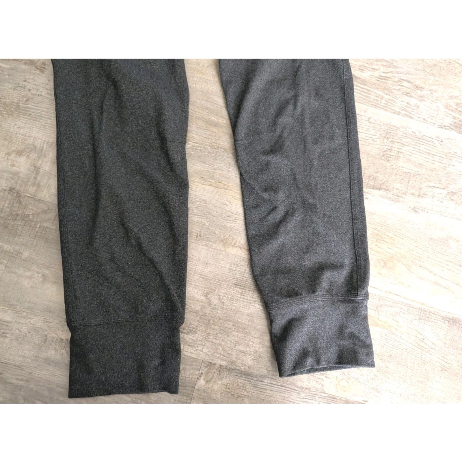 Lululemon Lululemon Intent Jogger Mens M Gray Drawstring Pockets Tapered Pants Activewear Athletic Athleisure Gym & Training Mens 30in Inseam LM5840S Size US 31 - 2 Thumbnail