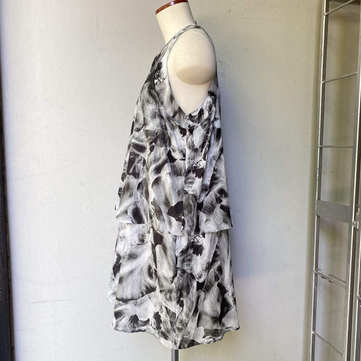 Alexander McQueen ALEXANDER MQUEEN Black & White Abstract Sleeveless Dress Size XS / US 0-2 / IT 36-38 - 17 Thumbnail