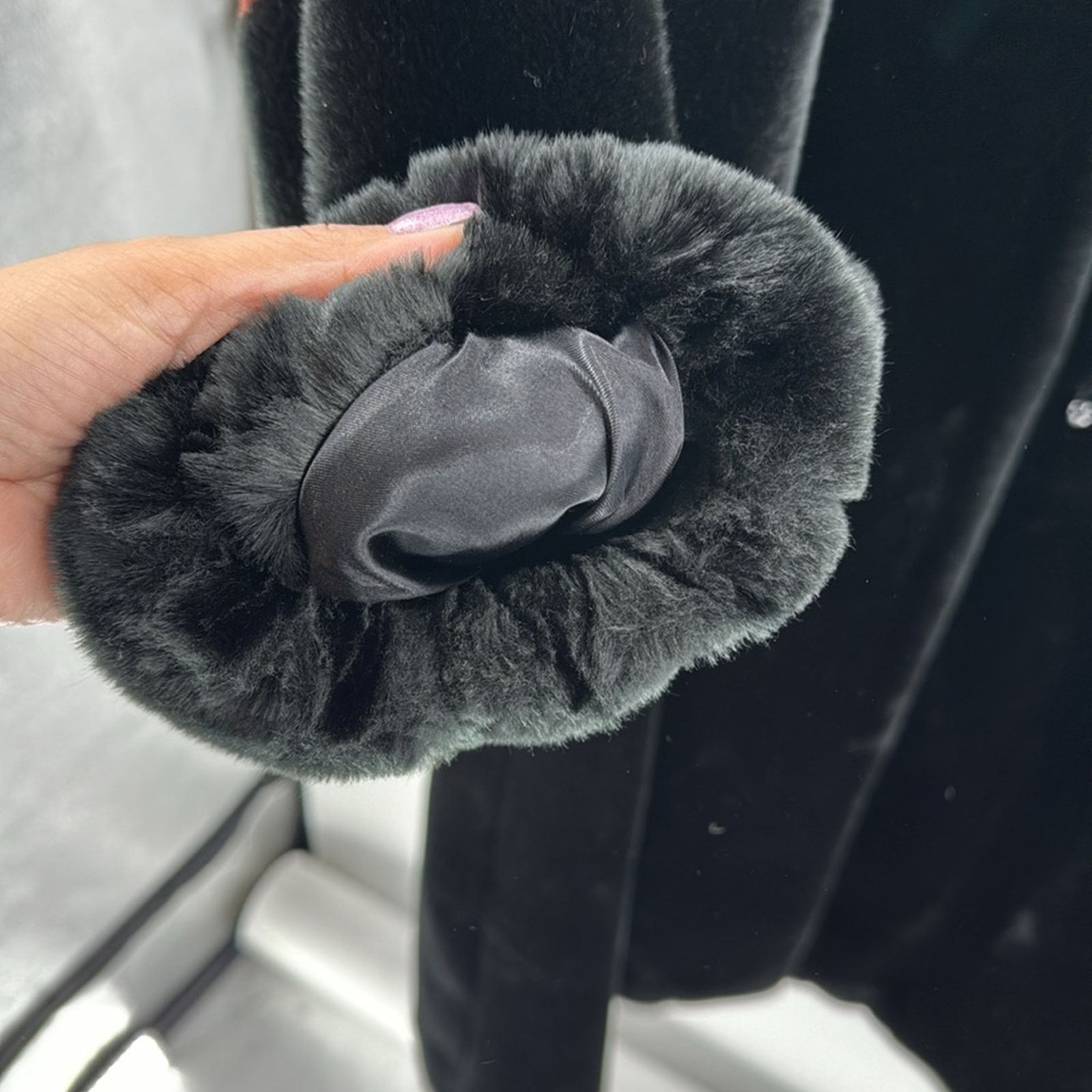 Vintage Vintage faux fur black long line coat 80s 70s heavy lined Size L / US 10 / IT 46 - 6 Thumbnail