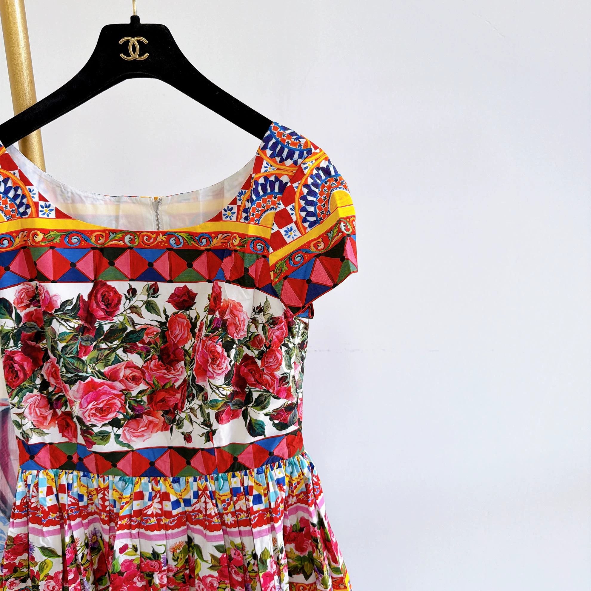 Dolce & Gabbana Dolce&Gabbana Printed Dress Size 42 New With Tags Size M / US 6-8 / IT 42-44 - 4 Thumbnail
