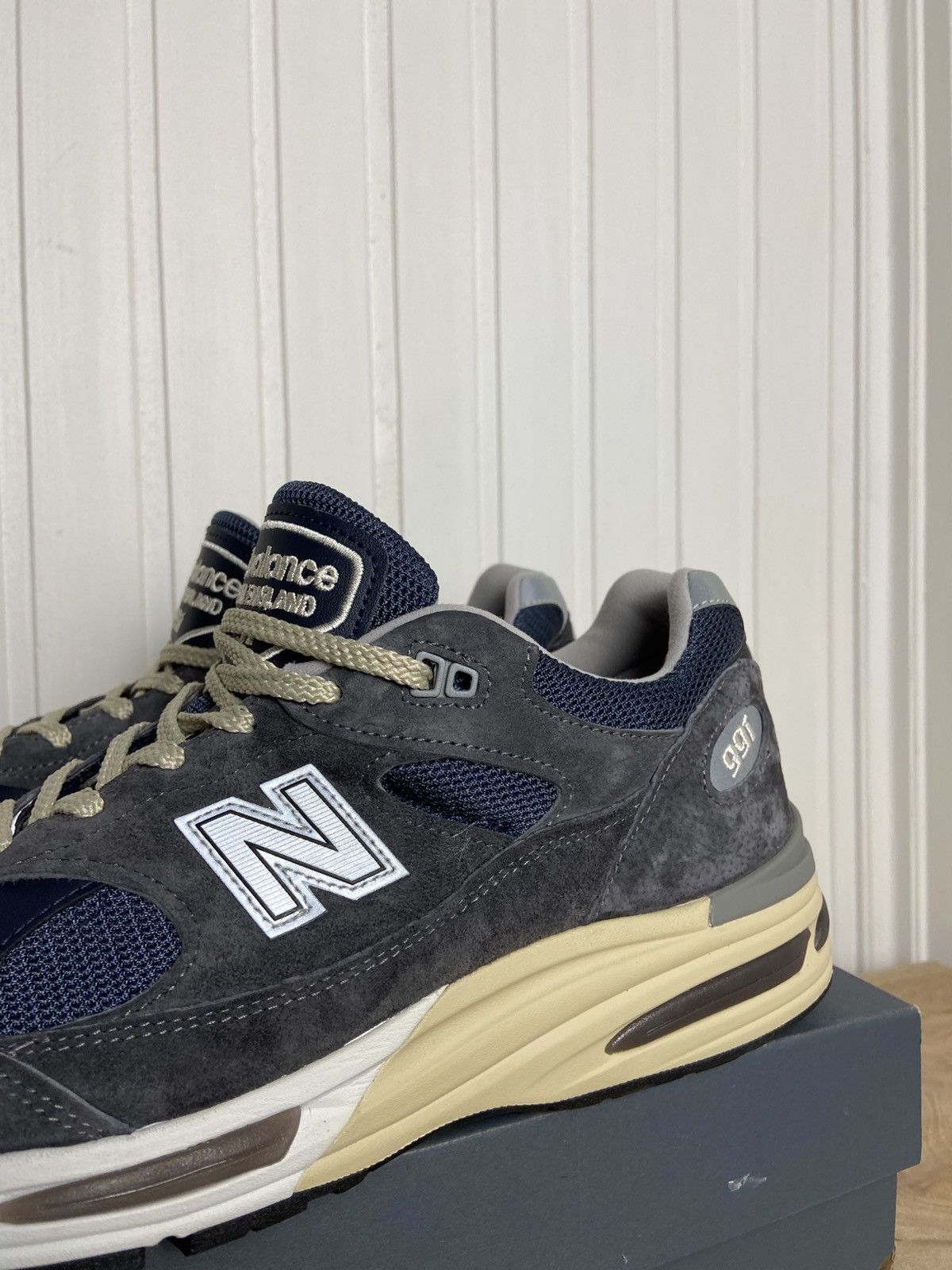 New Balance Used New Balance 991v2 "MiUK Dark Gull Grey" Rare 11,5US Size US 11.5 / EU 44-45 - 2 Thumbnail