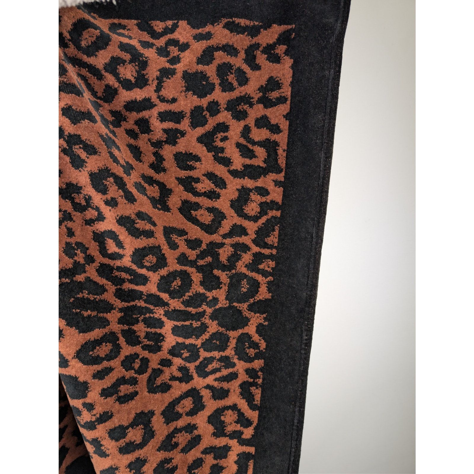Tom Ford o1rshd1 Size: OS / Towel Towel In Leopard Brown Size ONE SIZE - 14 Thumbnail