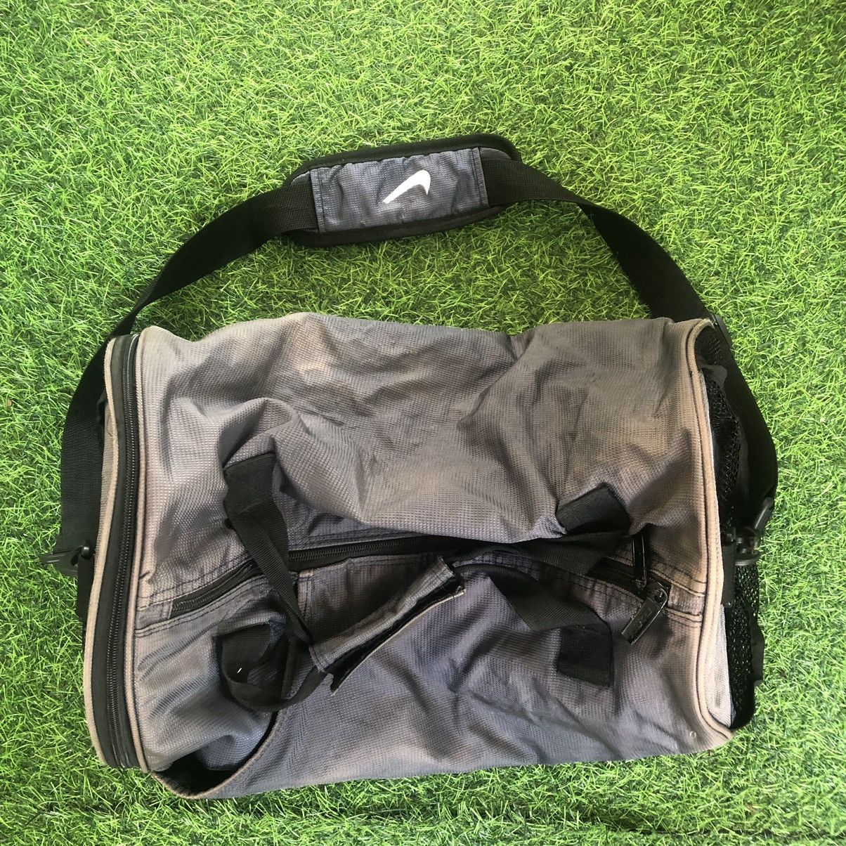 Nike × Vintage Vintage 00’s duffle bag Nike Size ONE SIZE - 3 Thumbnail