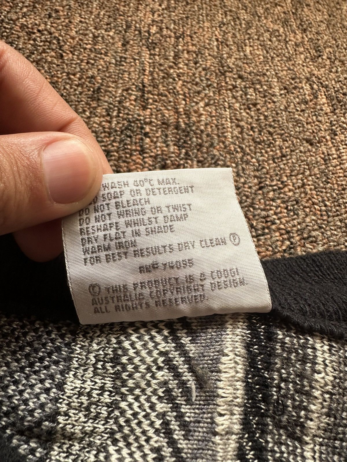 Coogi COOGI Australia Mercerized 3D Knit Sweater Black Grey Size L Size US S / EU 44-46 / 1 - 8 Thumbnail