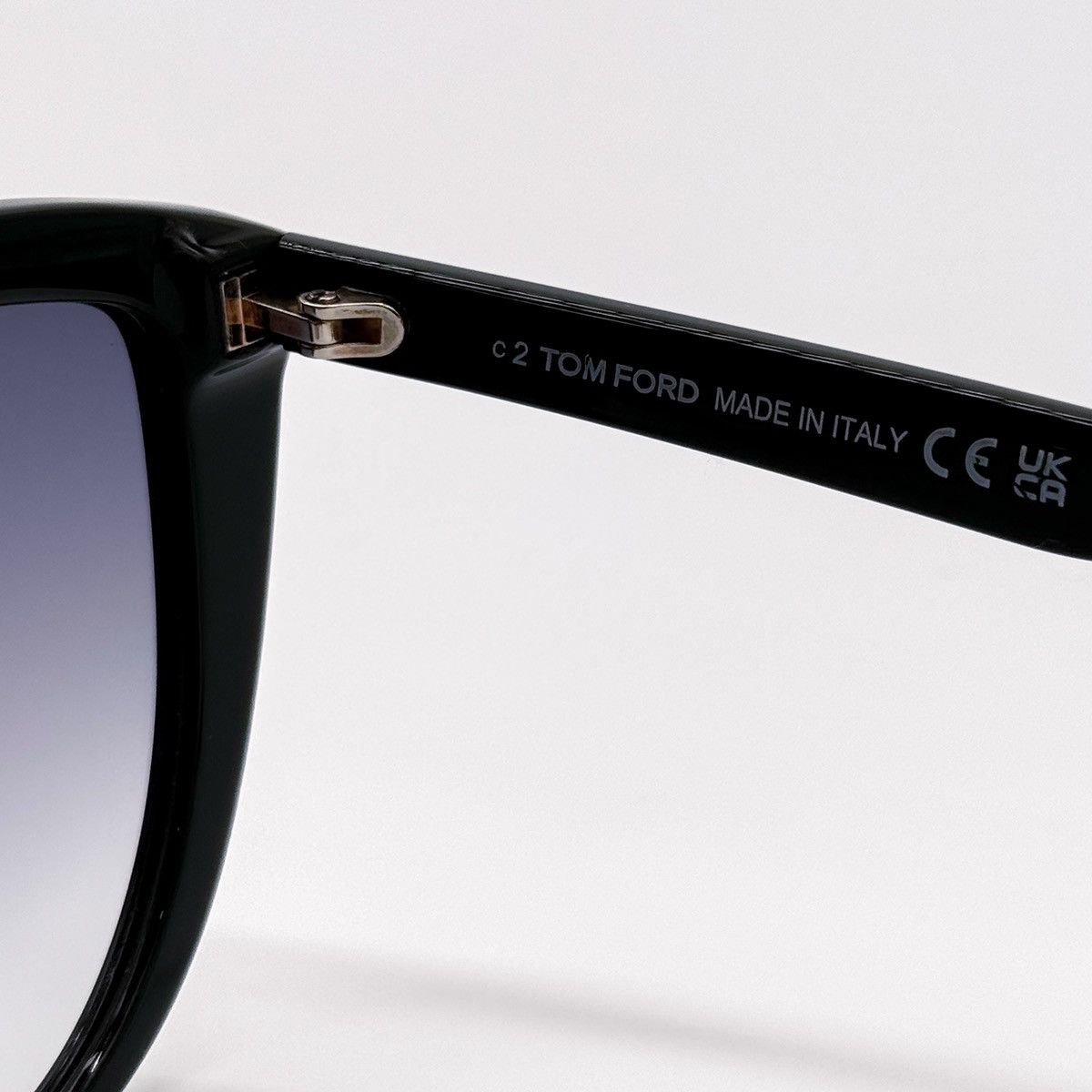 Tom Ford NEW TOM FORD ISABELLA-02 TF915 01B WOMEN SUNGLASSES FT0915/S Size ONE SIZE - 10 Thumbnail