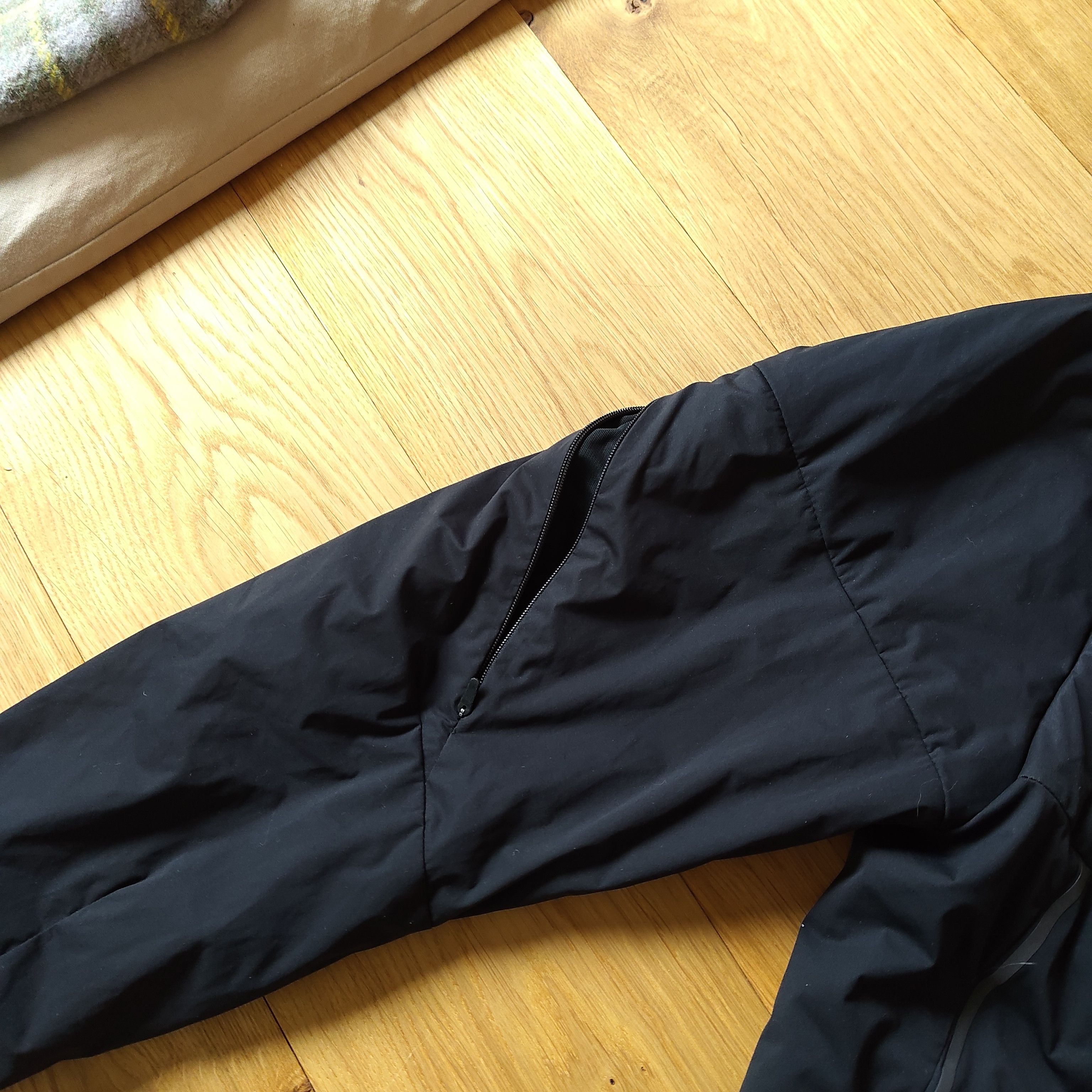Nike Running division jacket - zip ventilation & built in mittens Size US S / EU 44-46 / 1 - 7 Thumbnail