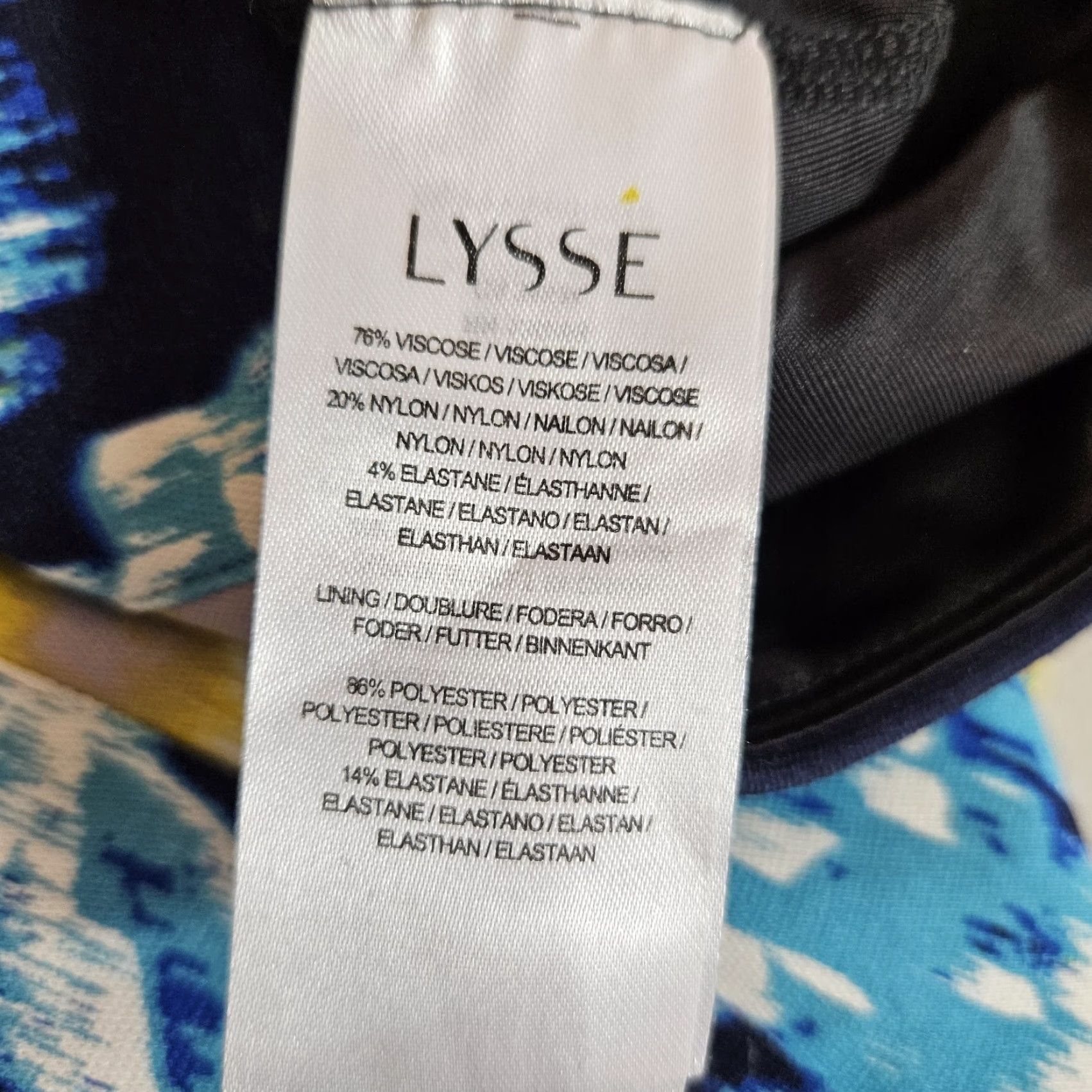 Vintage Lysse Womens Pencil Skirt Sz Small Blue White Pull On Viscose Blend Skirt Shorts Length 21" Waist 13.5" Womens Size 28" / US 6 / IT 42 - 3 Thumbnail