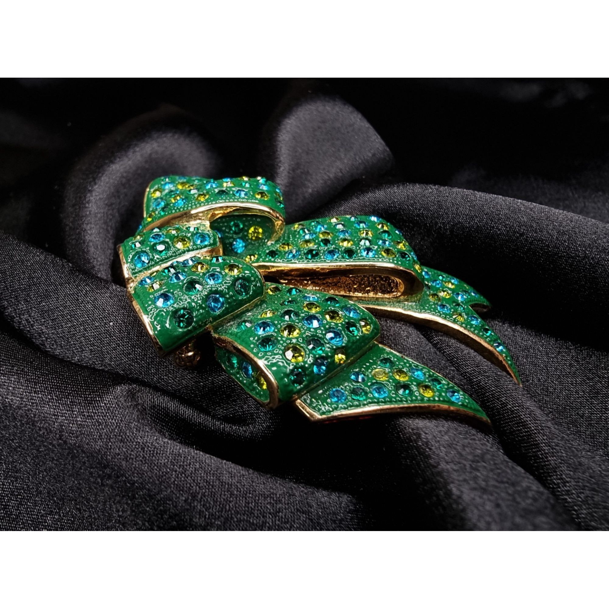 Joan Rivers Vintage Joan Rivers 1990s Green & Yellow Rhinestone Bow Broo Size ONE SIZE - 4 Thumbnail